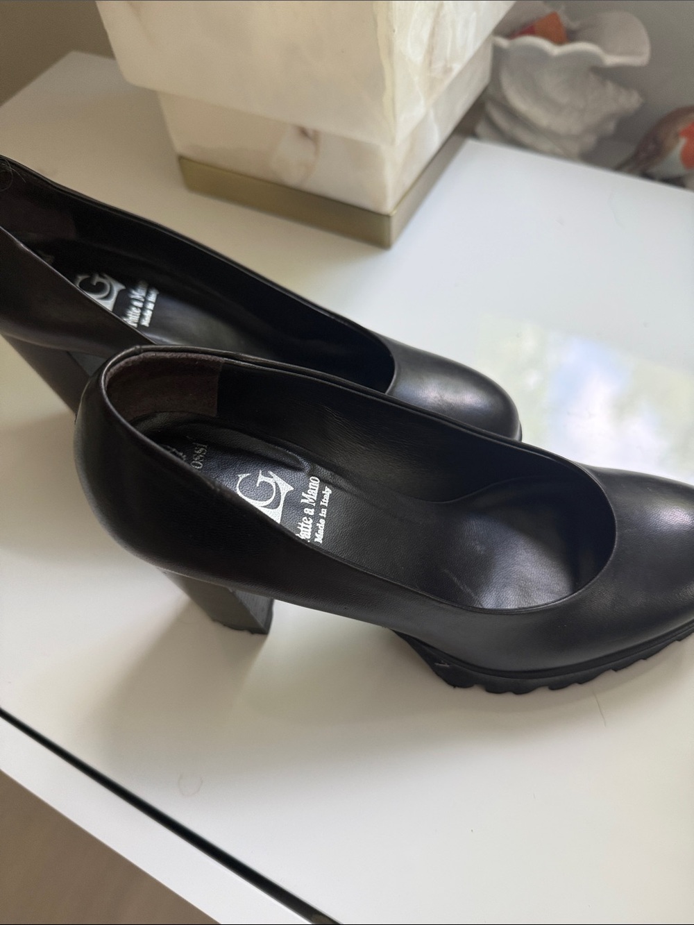 GIANNI GRUBIO Black Leather Block Heel Pumps — Classic Work-to-Wardrobe